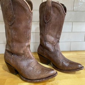 Ariat Womens cowboy boots